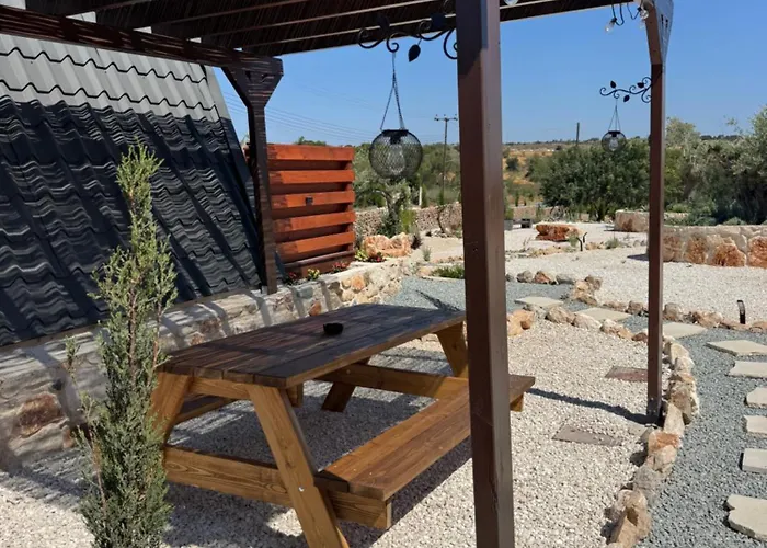 Oliviare Kato Arodhes